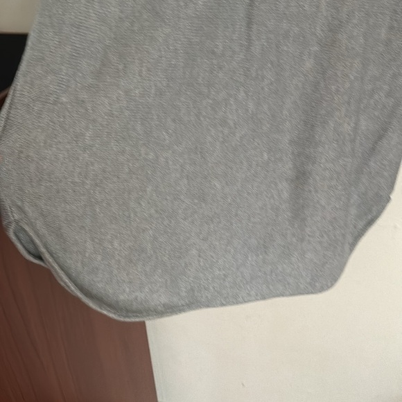 Light gray Michael Kors high low oversized sweater size xl - Picture 6 of 6